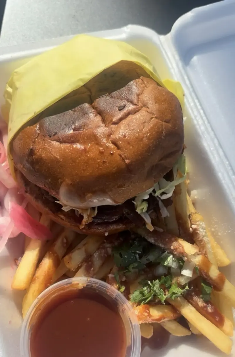 Doctor Flavors food truck