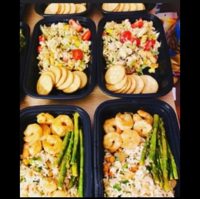 Healthy Re’up food truck