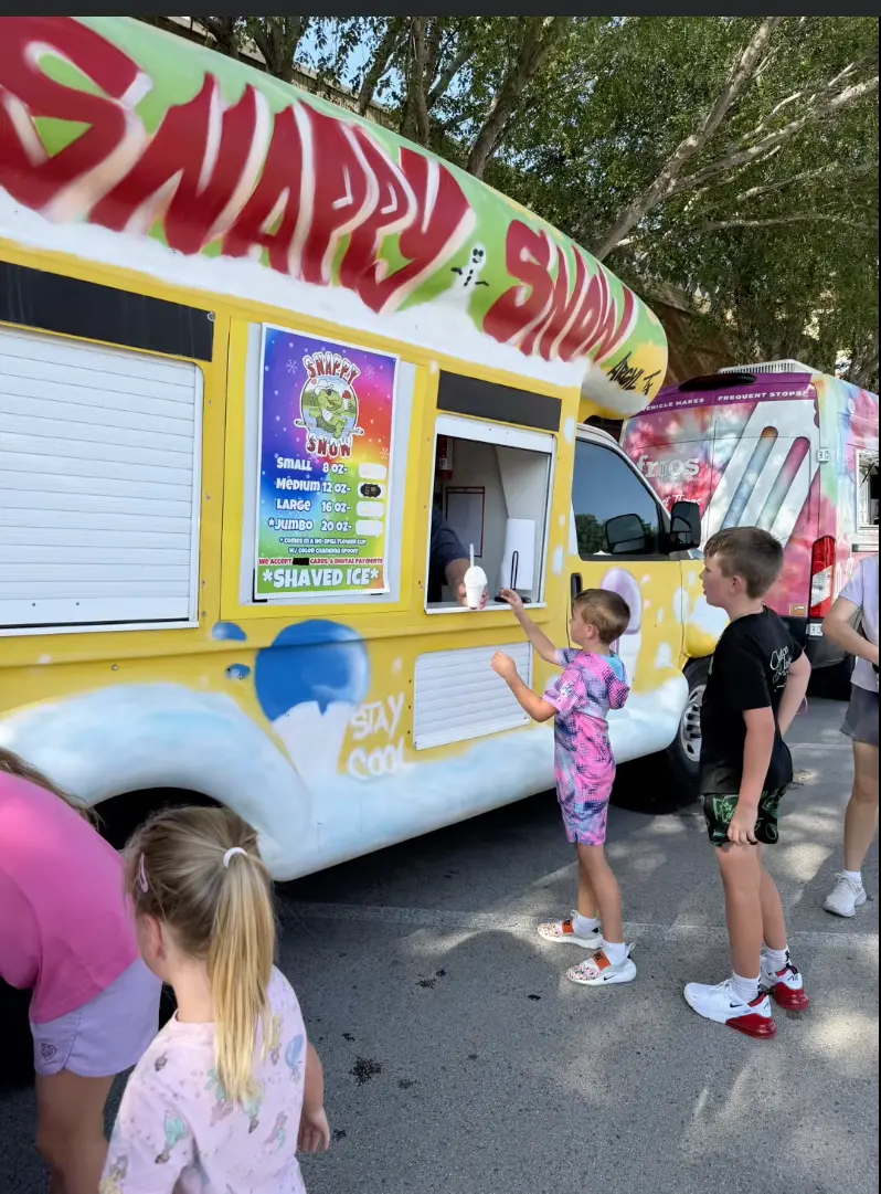 Snappy Snow food truck