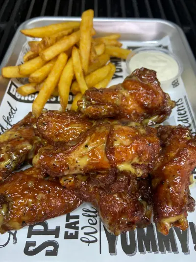 8 Wings
