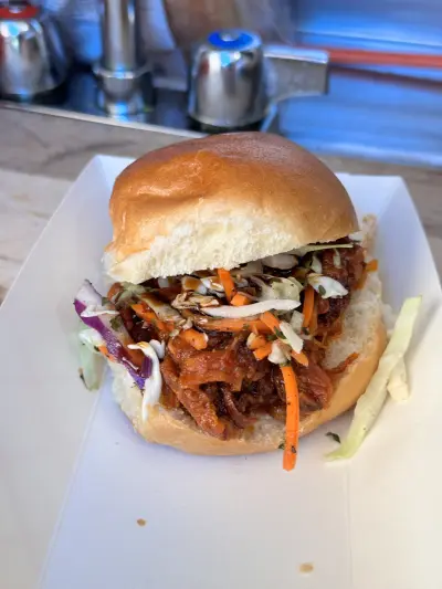 BBQ Pulled Pork Sliders w slaw