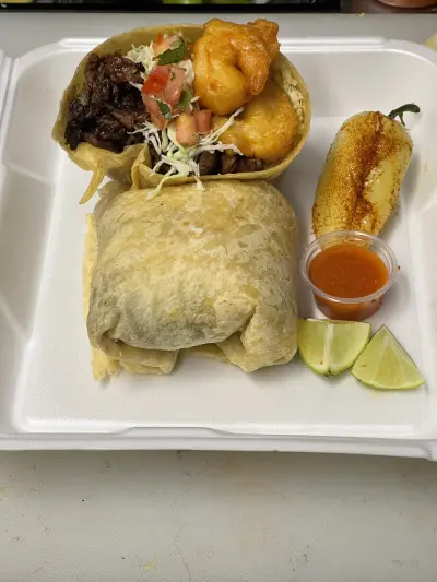 Mar Y Tierra Burrito