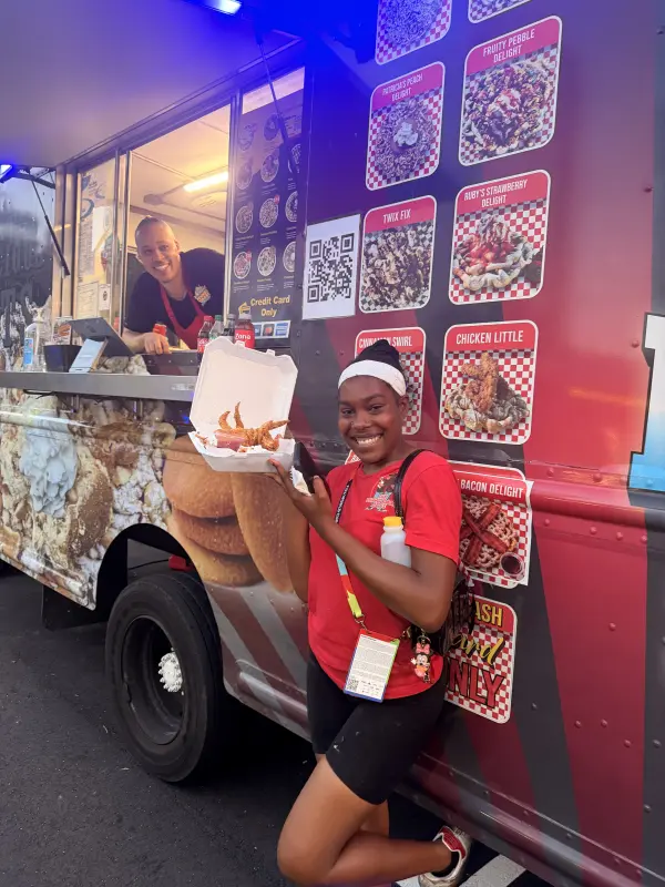 Jesun - owner of Decorative Funnel Cakes
