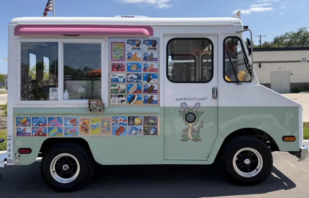 Happy Streets Ice Cream & Treats Food Truck Catering